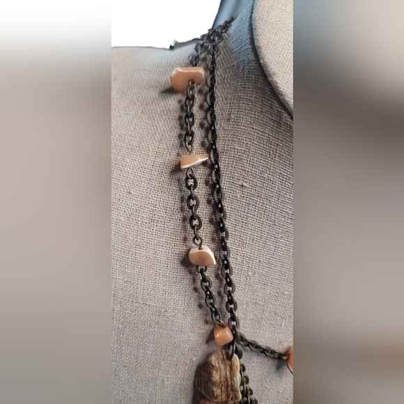 Vintage Abalone Shell Necklace - Picture 5 of 16